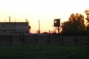 В Горловке снаряды попали в колонию и два частных дома