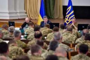 Президент Порошенко призвал всех идти в партизаны в случае вторжения