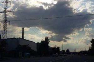 Природу не обманешь. В небе над Днепром облака образовали карту Украины