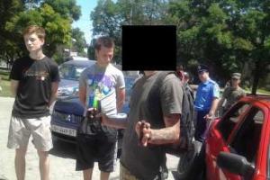 В Мариуполе у здания Приморского суда прозвучал выстрел