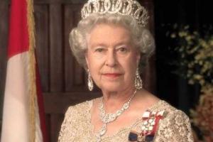 Жители Британии поздравляют свою Королеву