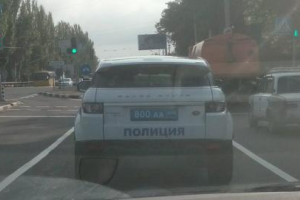 В соцсети показали крутые автомобили, на которых ездят «полицейские ДНР»