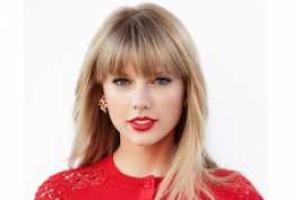 Тейлор Свифт возглавила рейтинг самых богатых знаменитостей