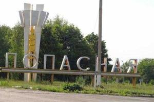 В результате обстрела боевиками Попасной мужчина получил ранения, повреждены два жилых дома