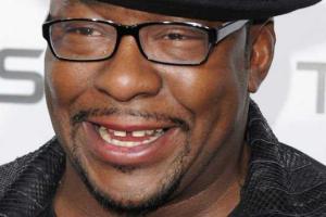 Бывший муж Уитни Хьюстон стал папой в 7-й раз