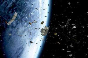 Очевидец снял на видео сжигание космического мусора в небе над США