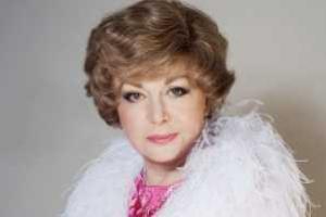 Эдита Пьеха раскрыла страшную тайну своей семьи