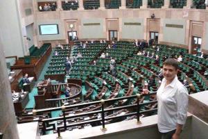 В Сети появилось первое фото Савченко в польском Сейме