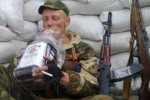 Боевики "ДНР" вместо исполнения "воинского долга" все больше предпочитают выпивку и дебоши