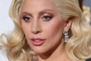 Леди Гага тяжело переживает разрыв с женихом: певицу заметили в нетрезвом виде