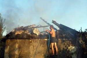 Боевики накрыли минами жилые районы Авдеевки: опубликованы кадры последствий