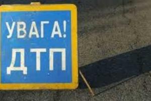 На трассе Мариуполь-Запорожье столкнулись два автомобиля: пострадали три человека