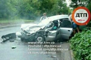 В Харькове автомобиль вылетел на встречку и протаранил маршрутку: трое погибших