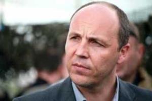 Парубий: Есть высокий риск, что в ближайшие месяцы противник активизируется по двум направлениям