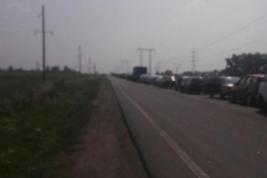 Ситуация на КПВВ в зоне АТО: большие очереди движутся медленно, везде задержки