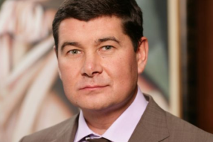 Обвиняемый депутат Онищенко оказался в Москве