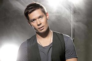 Стас Пьеха сильно разозлился на осуждающих его фанатов