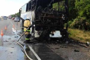 В Крыму на ходу загорелся автобус с пассажирами