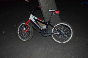 Трагическая смерть в Донецкой области: девочка на велосипеде сбила мальчика, ребенок погиб