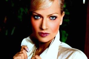 Олеся Судзиловская порадовала своих поклонников фотографией в бикини