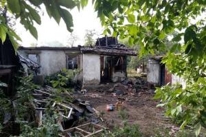 Боевики обстреляли Торецк, разрушены жилые дома