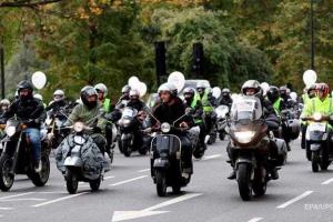 Британский байкер погиб от столкновения с голубем