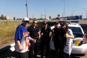 Группу Green Grey чуть не арестовали во время съемок нового клипа