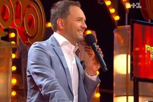 Участница «Дома-2» запала на ведущего "Рассмеши комика" и хочет увести его из семьи