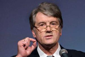 Бывшего Президента Украины Ющенко заметили за торговлей на блошином рынке