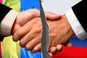 Москва может разорвать дипломатические отношения с Украиной, – СМИ