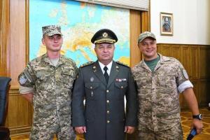 Степан Полторак показал новую генеральскую форму