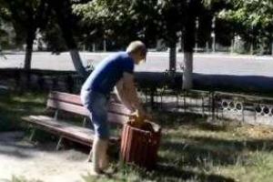 В сети появилось видео, как в "ЛНР" наказывают за нарушение комендантского часа