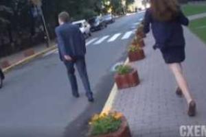 Видео, на котором сотрудник ГПУ убегает от журналистки, набирает огромную популярность в Сети