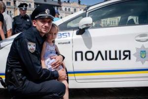 Столичные полицейские поразили исполнением песни "Океана Эльзы"