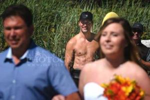 В сеть попало случайное фото полуобнаженного премьера Канады