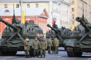 Аналитики считают, что Россия готовит войска к наступлению на Киев