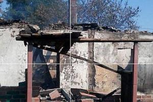 Боевики прямым попаданием мины разрушили жилой дом в Зайцево