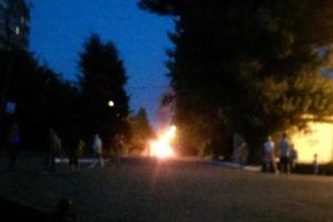 В Ясиноватой загорелся микроавтобус, - соцсети