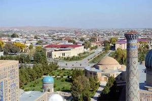 В Ташкенте мужчину, который сообщил о смерти Каримова, забросали бутылками