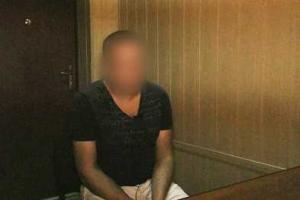 В Мариуполе злоумышленник прострелил ноги местному жителю