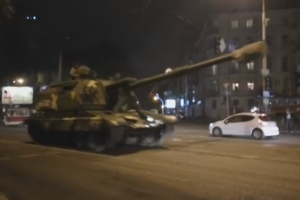 Киевлян напугала колонна военной техники на улицах столицы: опубликовано видео