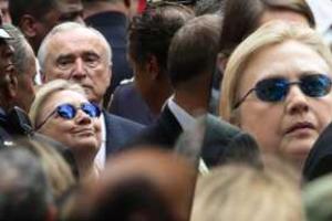 Выяснилось, почему Хиллари Клинтон рухнула в обморок во время траурной церемонии