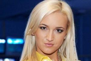 Ведущая Ольга Бузова шокировала поклонников неудачным макияжем