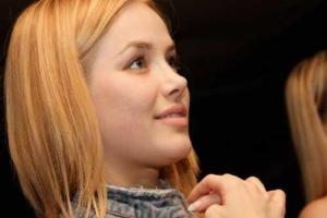 Актриса Зоя Бербер откровенно призналась, что стесняется быть знаменитой