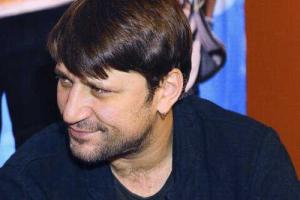 Звезда сериала "Счастливы вместе" откровенно рассказал о своем разводе с женой