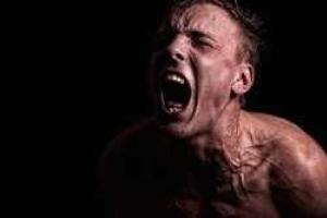 В Казане девушка едва не откусила парню достоинство во время секса