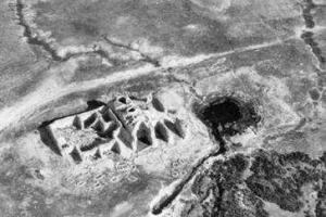 Уфологи на поверхности Красной планеты заметили постройку пришельцев