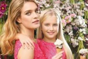 Наталья Водянова показала новый снимок с подросшей дочерью Невой