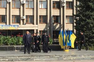 Аваков обещает увеличить зарплату полицейским 