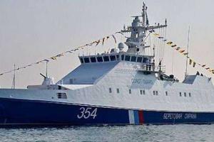 В Черном море боевой корабль РФ приблизился к украинской границе